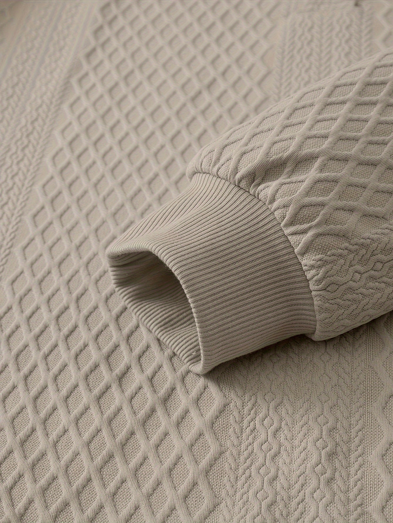 Plus Size Casual Grid-Pattern Sweater