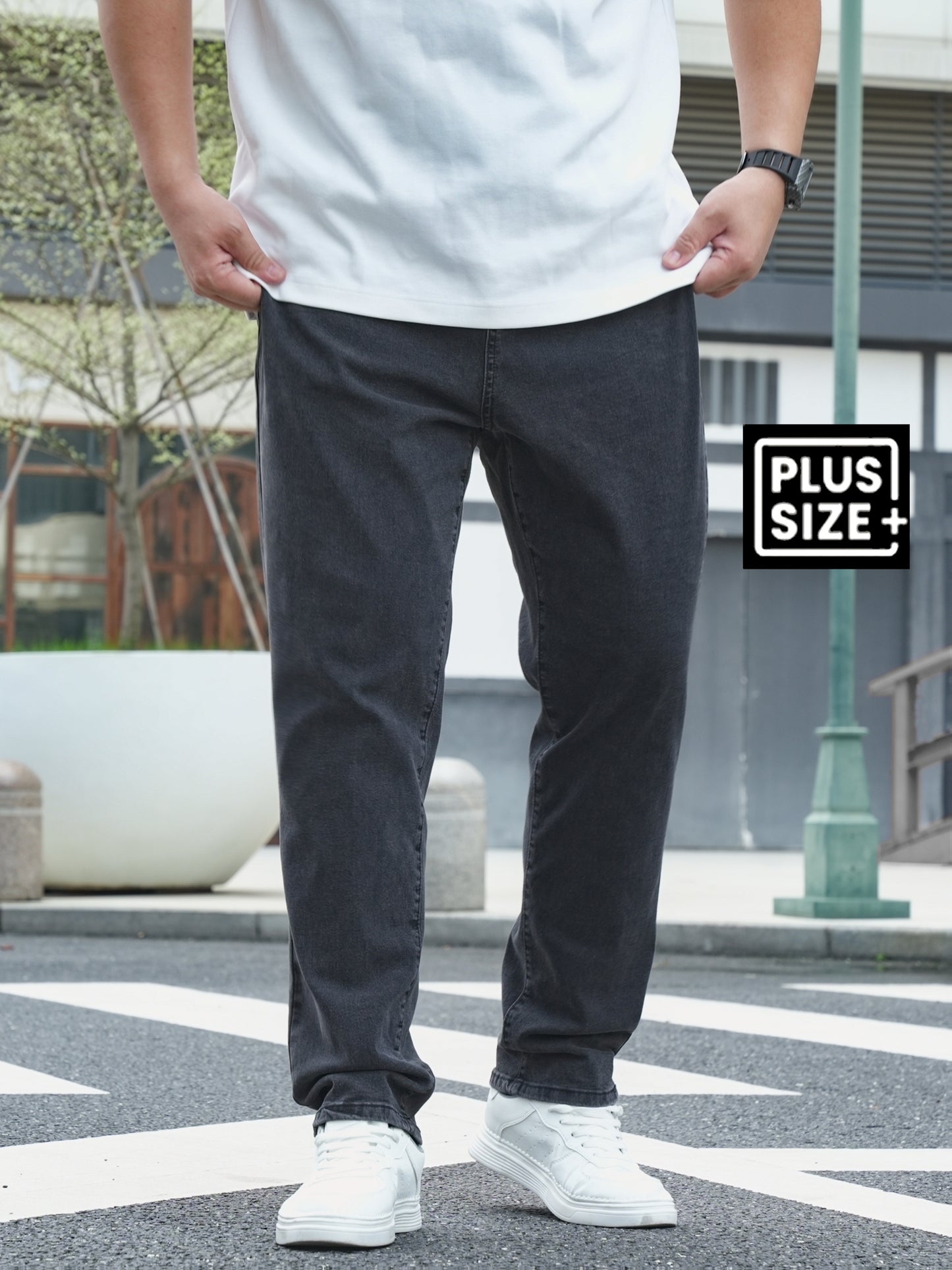 Plus Size Loose Fit Jeans